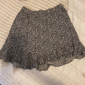 NWT American Eagle Cheetah Print Mini Skirt